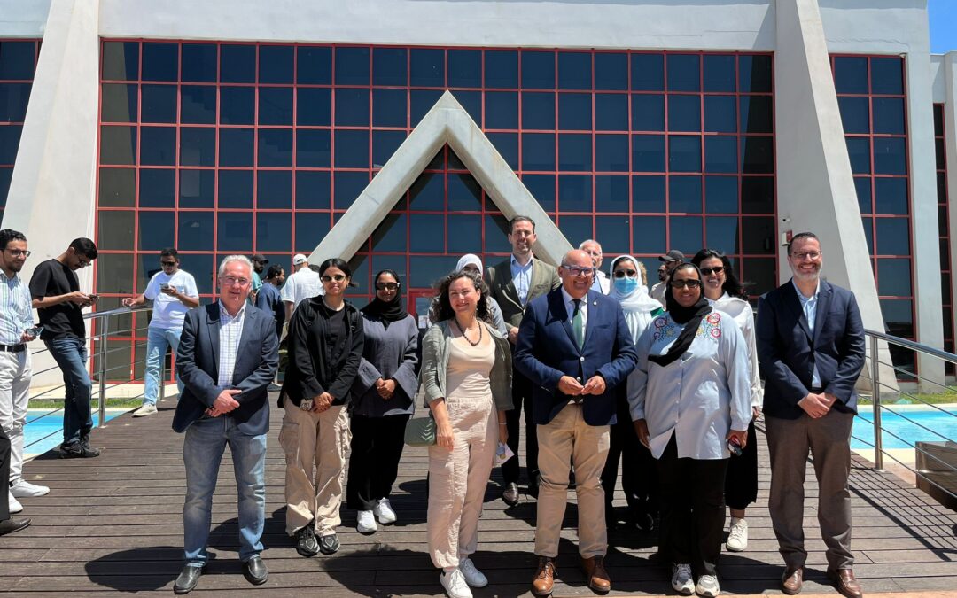 FUNCIONARIOS DE ARABIA SAUDÍ VISITAN LA AXARQUÍA ACOMPAÑADOS DE CIEDES